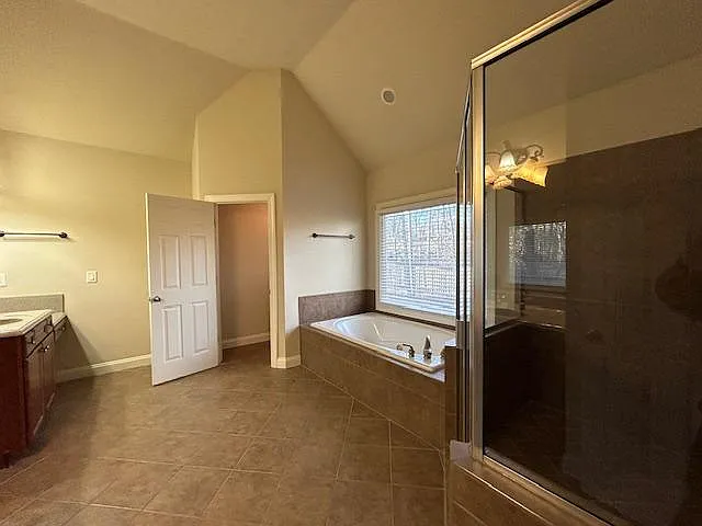 343 Ashleigh Walk Pkwy — Photo 21