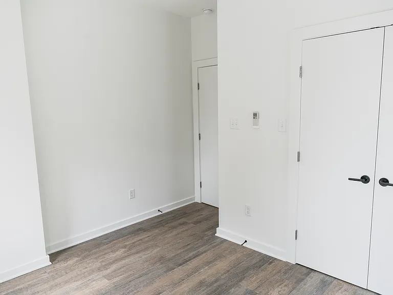 1260 Parkwood Ave — Photo 15