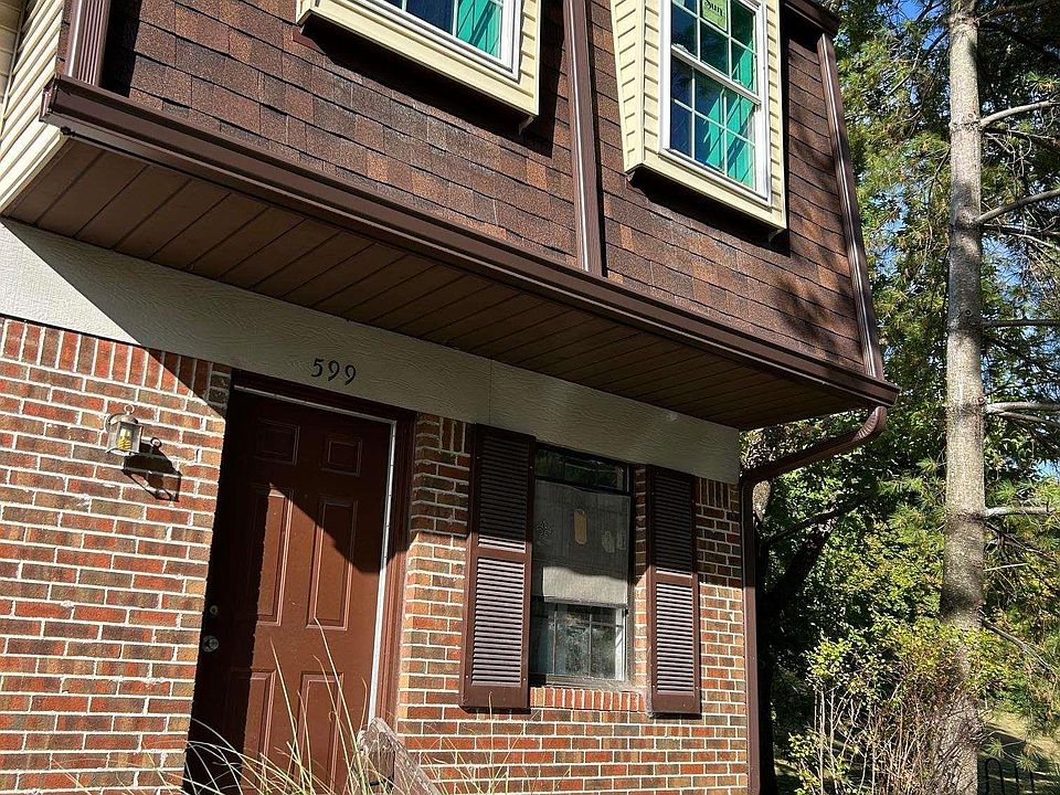 2nd image of 599 E Graham Pl