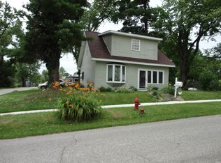 104 W Grissom Ave, Mitchell, IN 47446