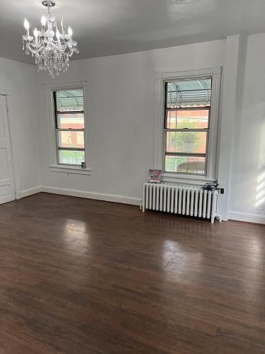 1st image of 195 Crescent Pl Floor 2