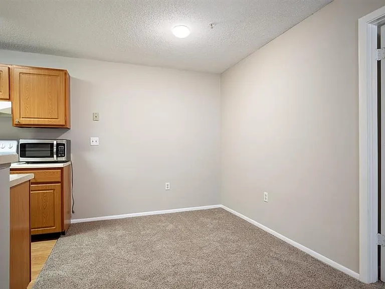 637 Buoy Ln #201 — Photo 14
