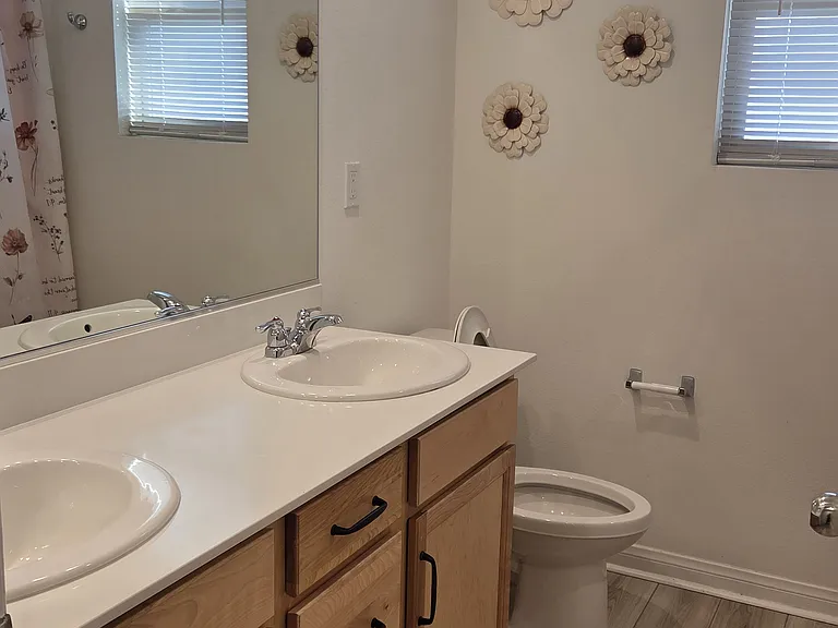 4576 Eagle Ave — Photo 20