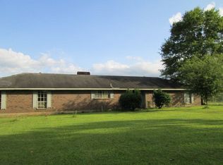 174 Charlie Daughdrill Rd, Carriere, MS 39426