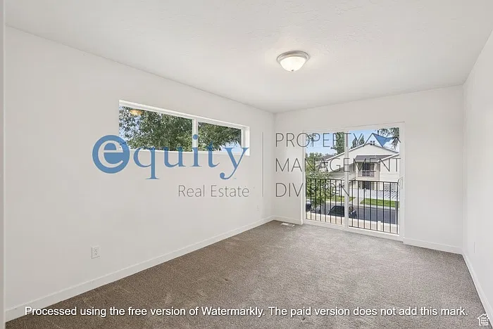 3 bed, 2.5 bath, 1782 sqft, $1,925 — Photo 3
