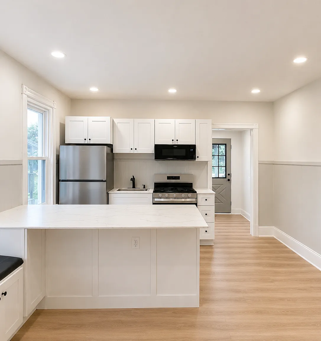 203 N Main St — Photo 2