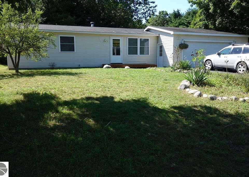 1st image of 2639 Virginia Ave