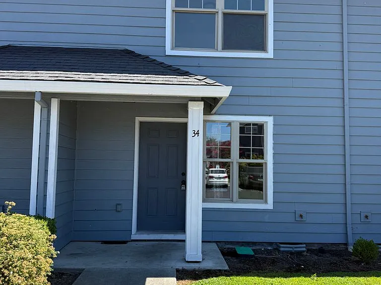 450 Midway Rd #34 — Photo 1