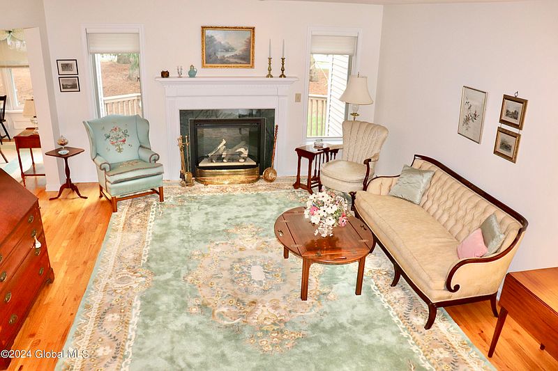 5th image of 2491 E Nott Street