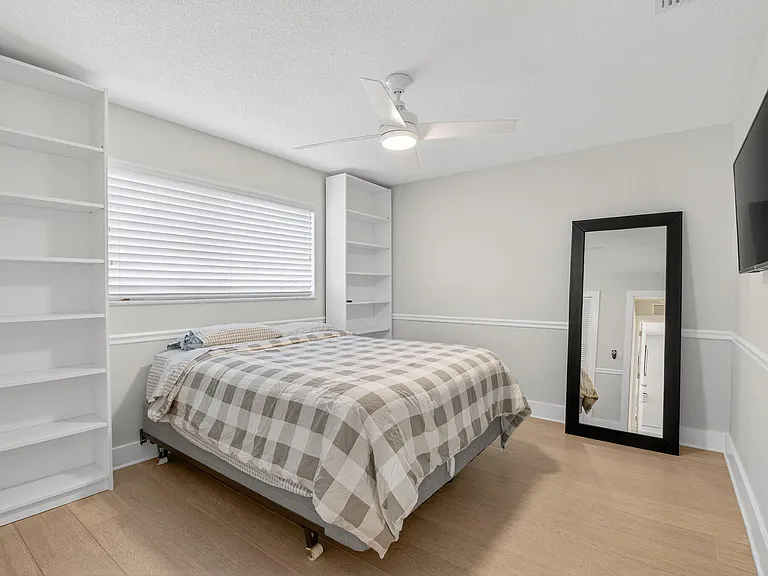 4690 Palo Verde Dr — Photo 22