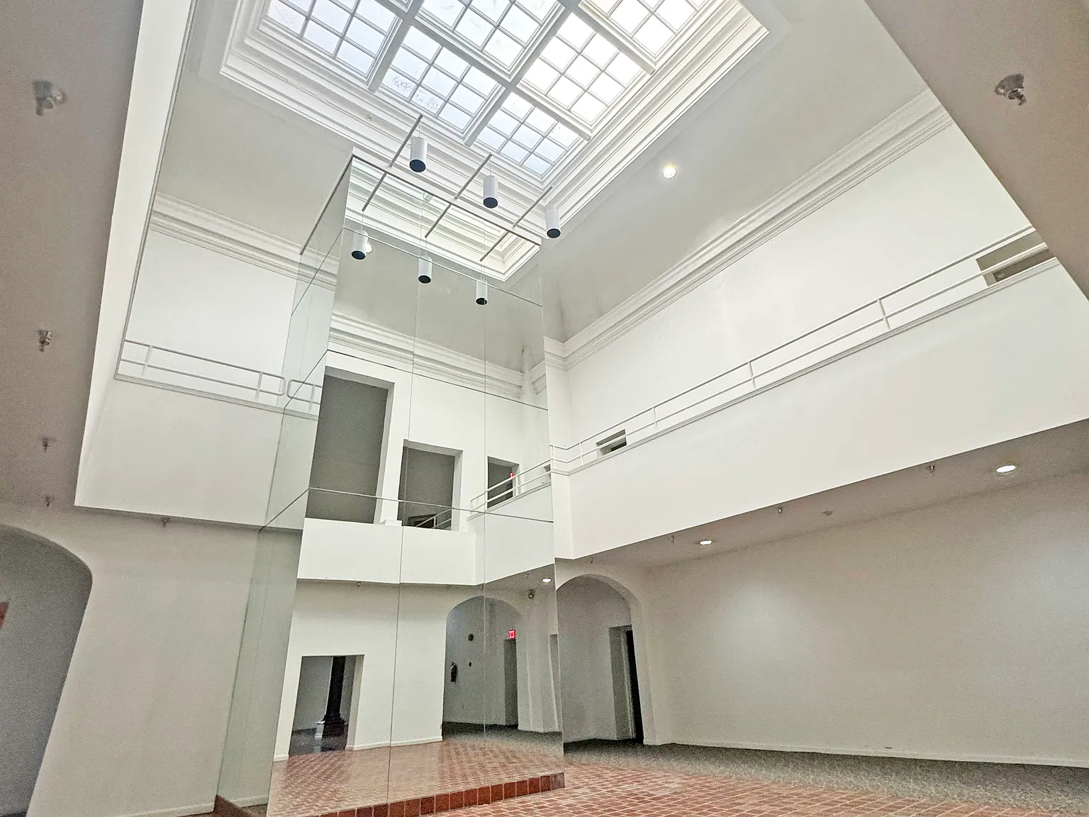 1 bed, 650 sqft, $1,099 — Photo 1