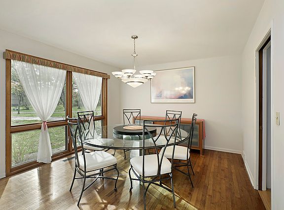 4th image of 1314 Woodland Ct W