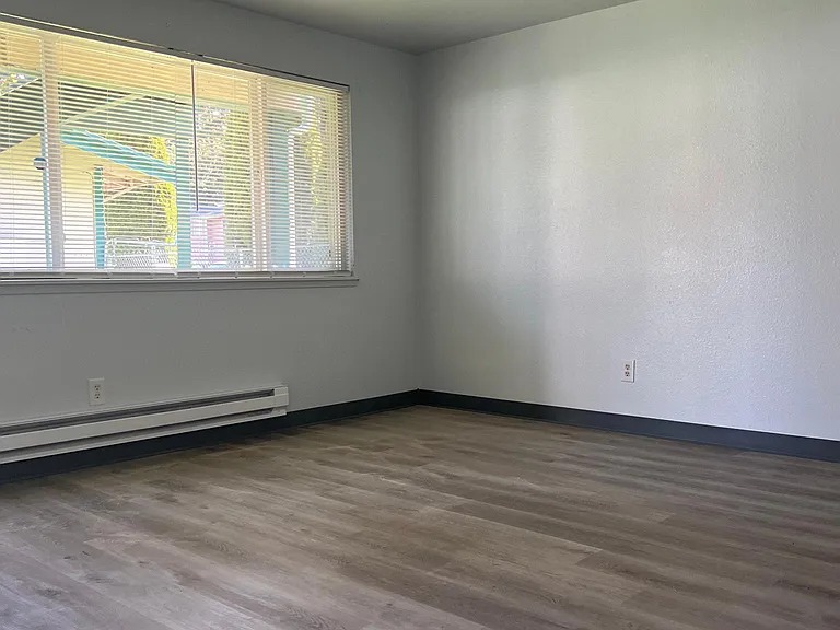 5610 Boston Ave SW — Photo 2