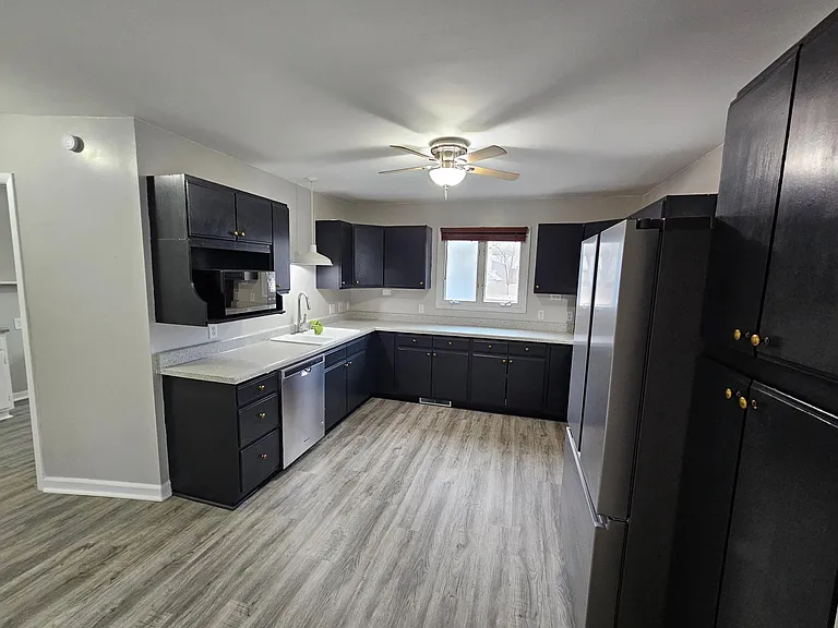6322 E Eastwood Ave — Photo 13