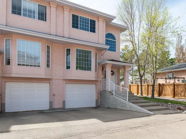 11105 9th Ave NW #22, Edmonton, AB T6J 6Z4