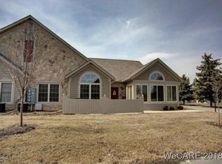 9894 Connor Lake Cir, Perrysburg, OH