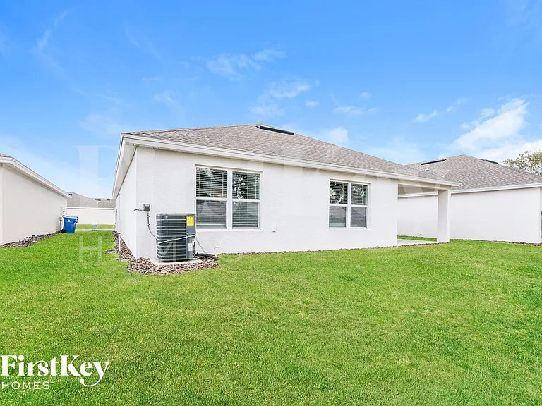 449 Earhart Dr — Photo 15