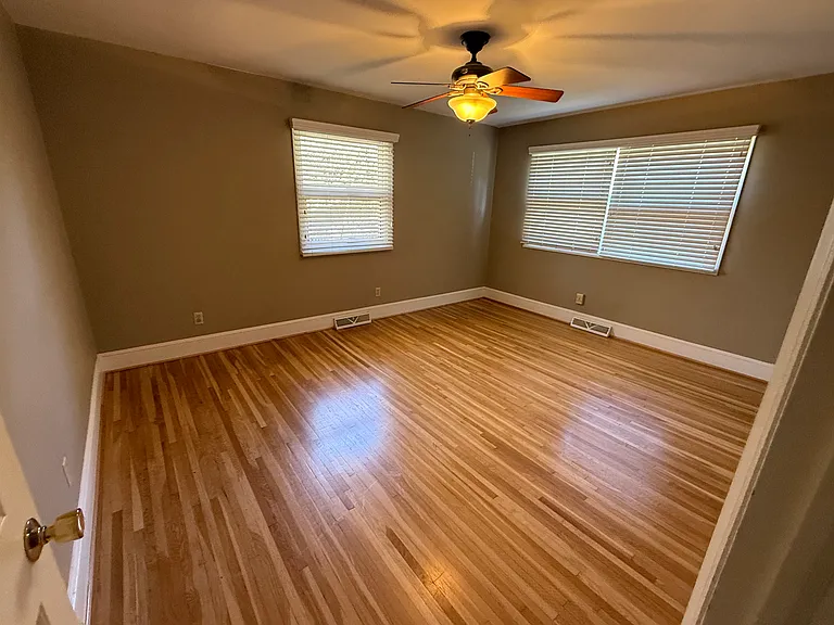 5026 Allison Ave — Photo 7