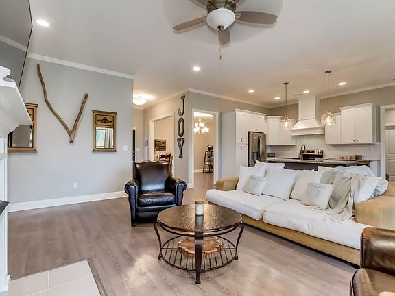 2nd image of 1705 Sweetgum Cir