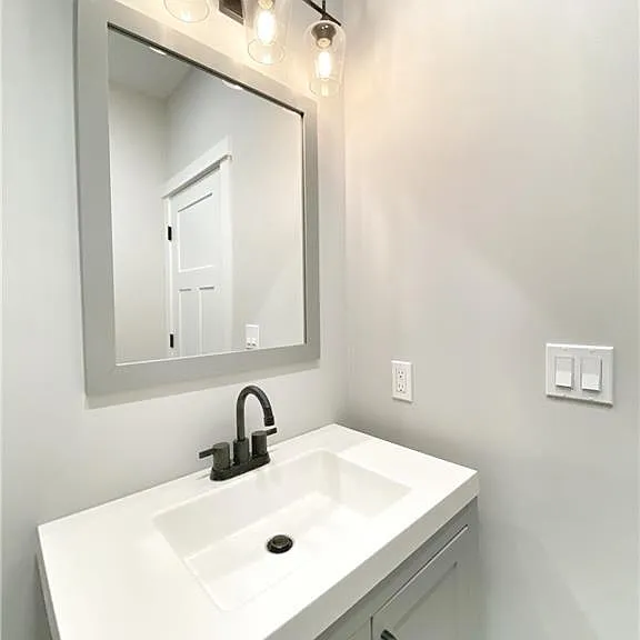 4 Berkeley St #2 — Photo 3
