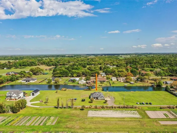 3716 Saylor Ln, Plant City, FL 33565