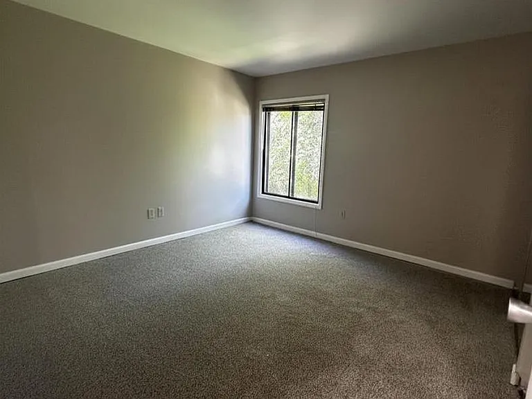 6998 Hanover Pkwy #302 — Photo 10
