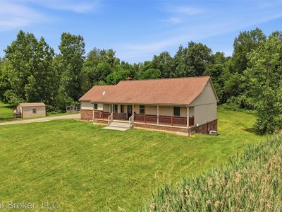 1050 W Brocker Rd, Metamora, MI, 48455
