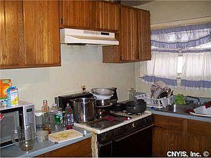 2nd image of 225-27 Palmer Ave