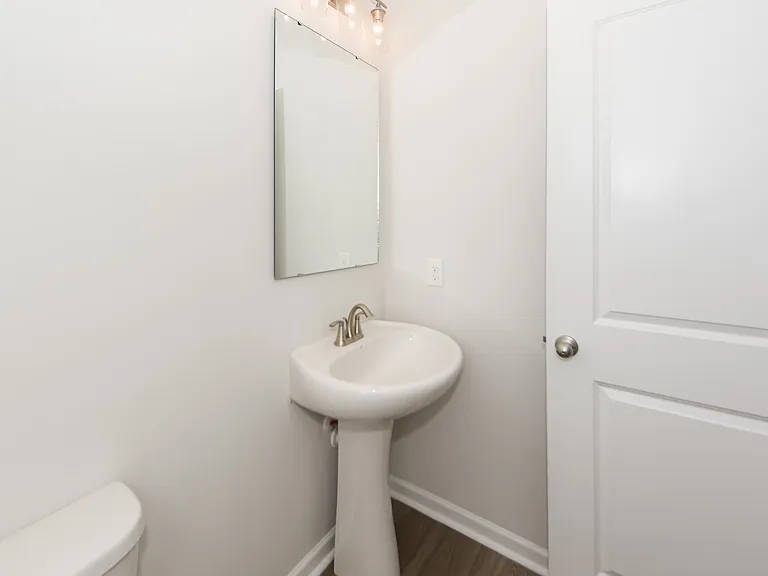 429 Eva St — Photo 23