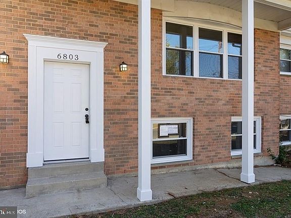 4th image of 6803 Tall Oak Dr