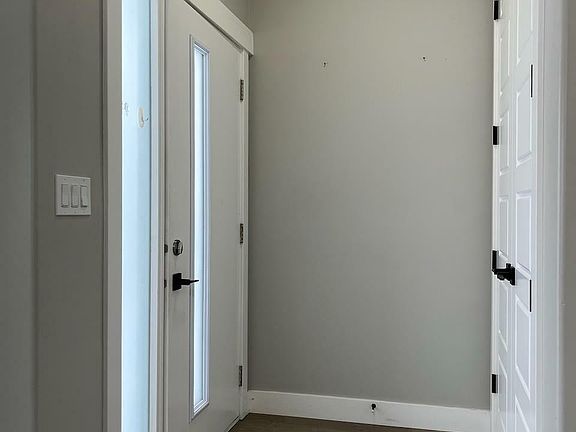 4th image of 17708 59th St NW