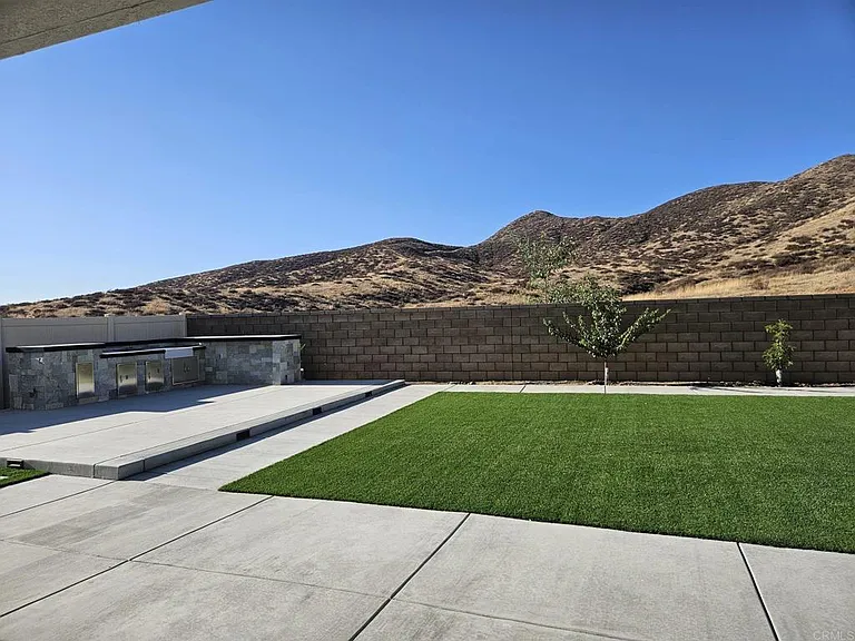 25061 River Peak Dr — Photo 38
