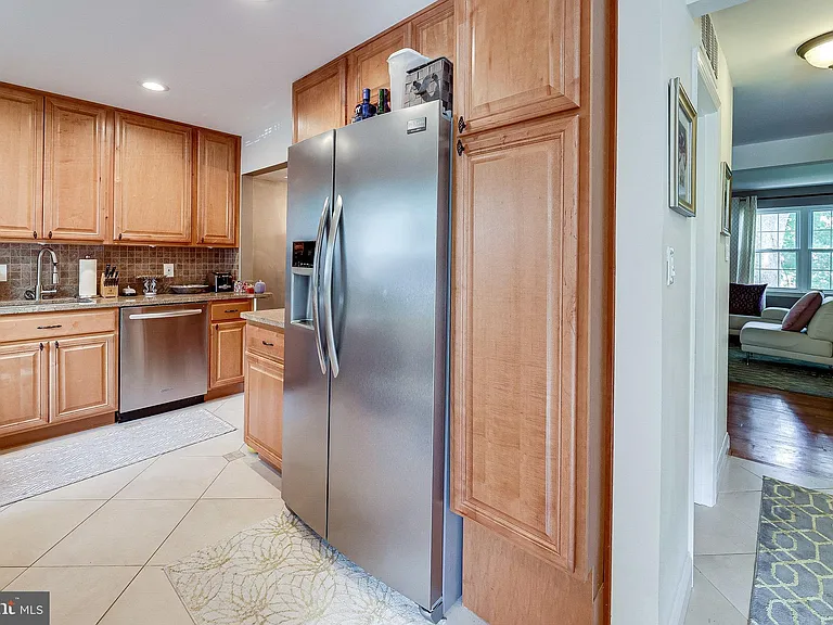 2775 Sikes Ct — Photo 6