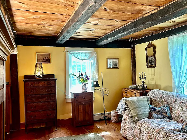 495 Sanborn Rd — Photo 16