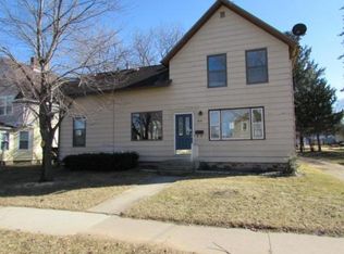 614 E Center St, Shawano, WI 54166