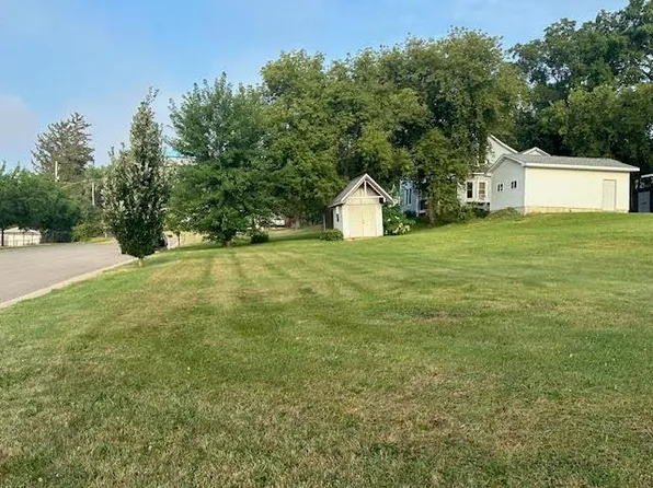 612 Park Ave, Deforest, WI 53532
