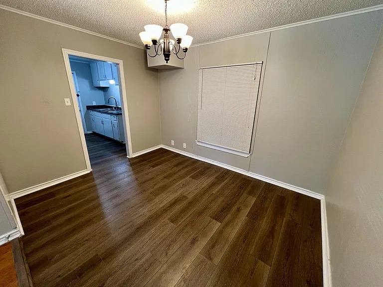 3225 Knox St — Photo 12