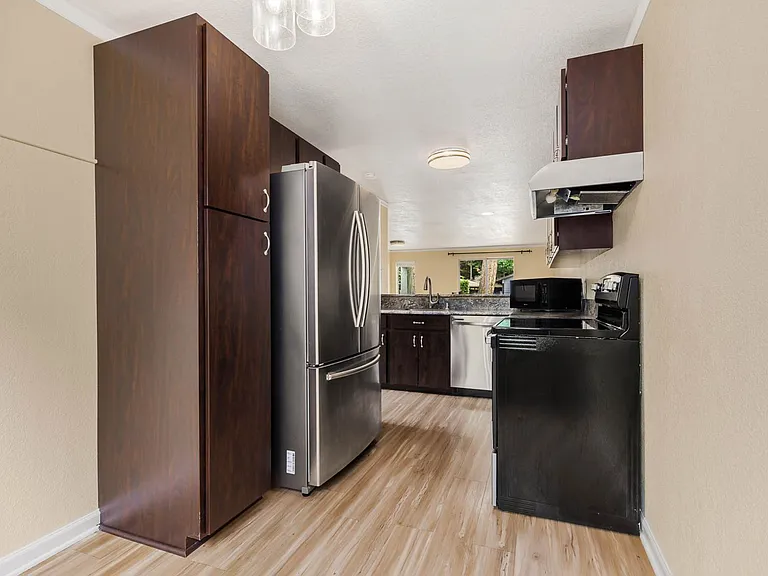280 Newport Way NW #B-15 — Photo 6