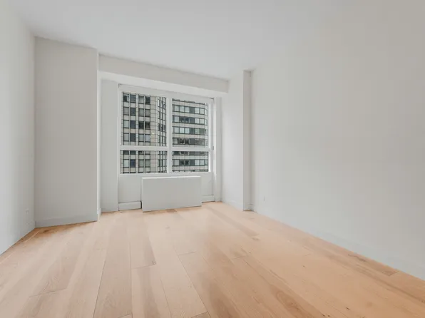 146 West 57th Street image 17 of 35