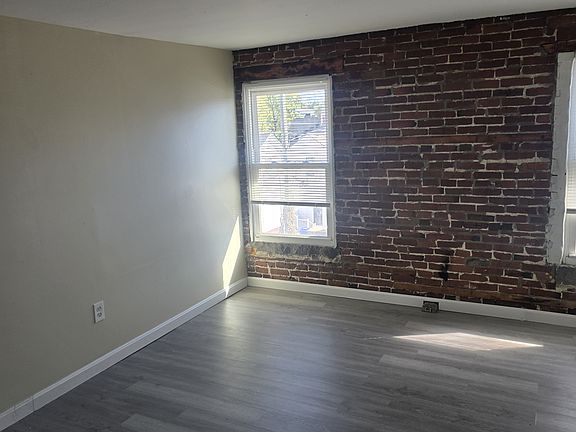 5th image of 558 Chestnut St #560-13