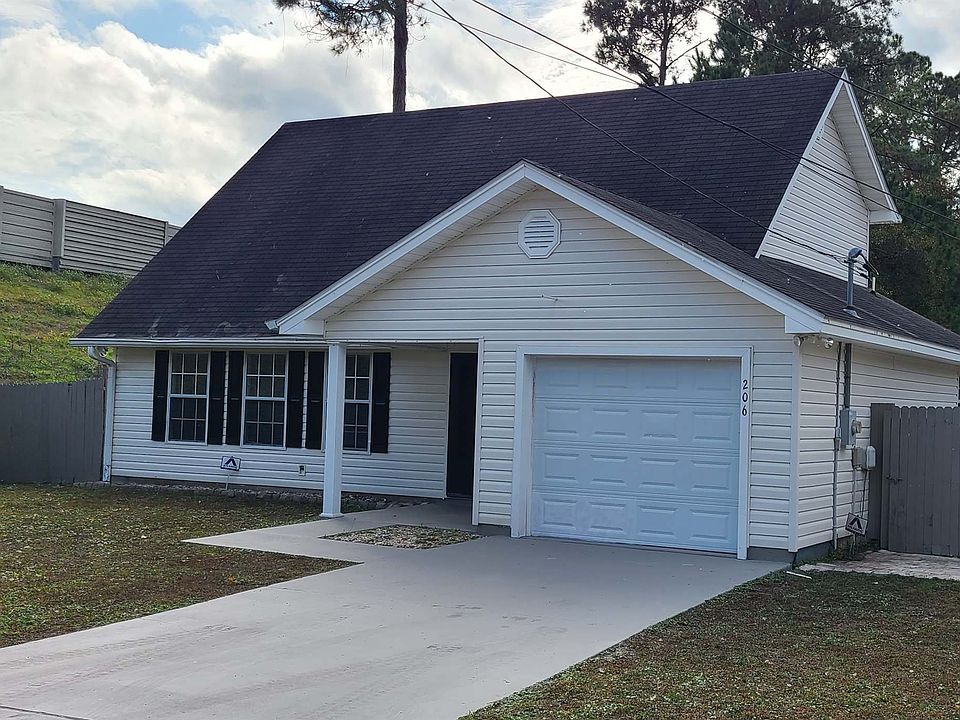 1st image of 206 Taylors Dr