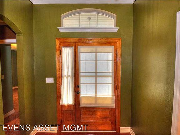 4th image of 3229 Grand Lake Dr