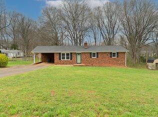 111 Sunnydale Cir, Spartanburg, SC 29303