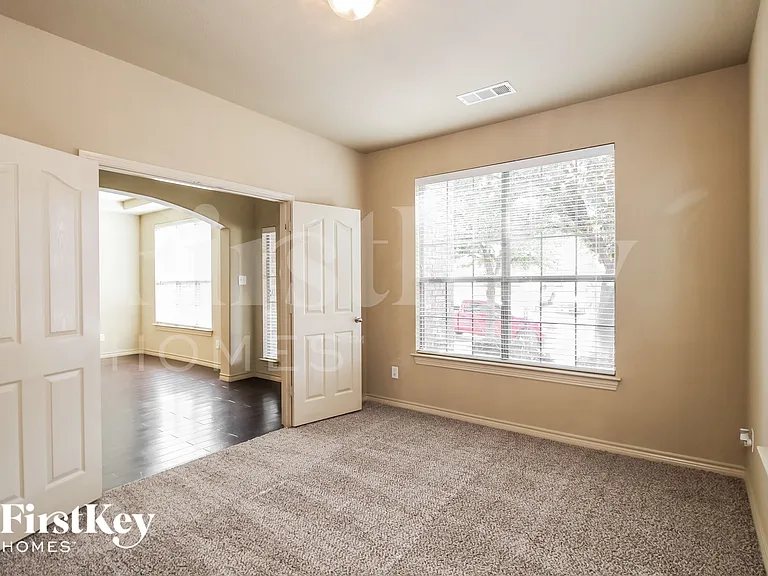 12832 Travers Trl — Photo 13