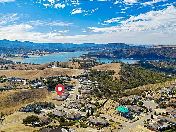 3rd image of 3265 Catalina Pl