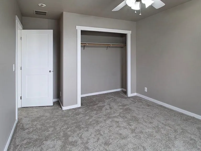 3373 W Linneatus Dr — Photo 16