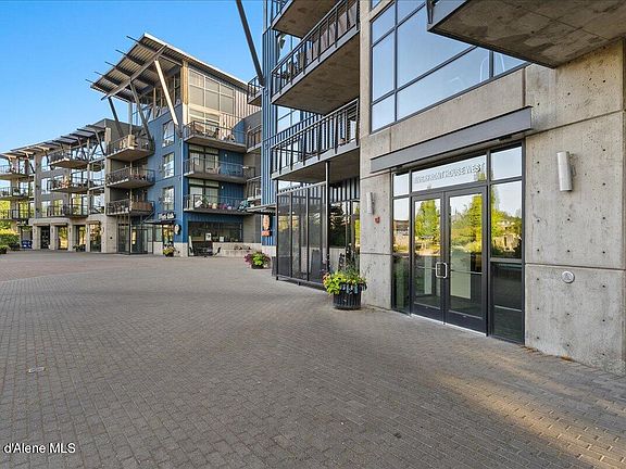 3rd image of 1950 W Bellerive Ln Unit 310