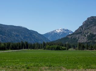 30 Last Chance Rd, Winthrop, WA 98862