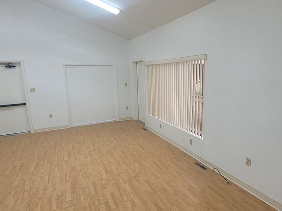 4th image of 22 8th St #13