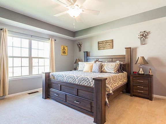 4th image of 412 Cottonseed Way